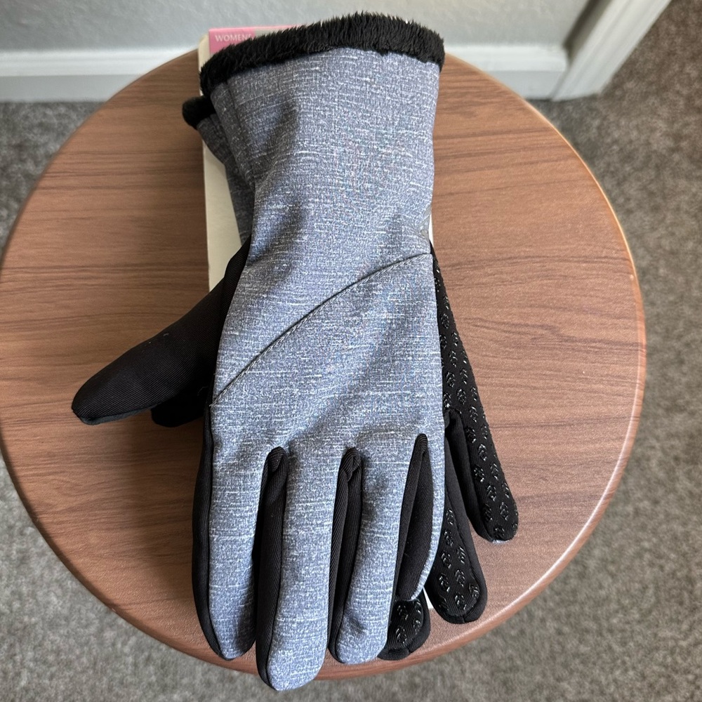 Free Country Softshell Glove